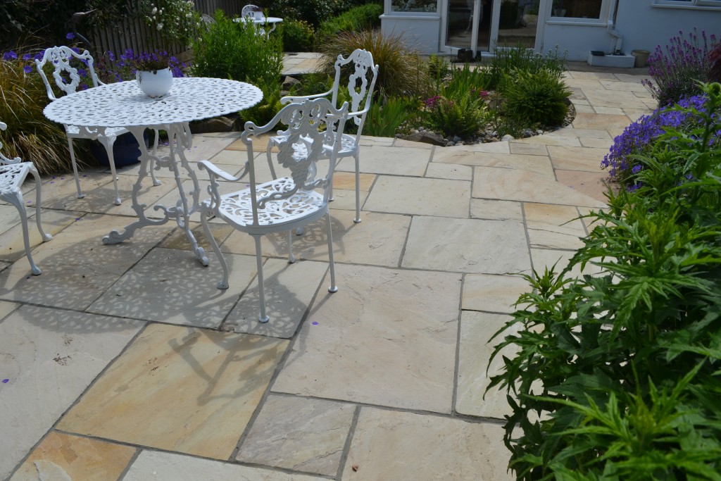 C.A.R. Gardens. Design, Landscape & Maintain on the Isle of Wight